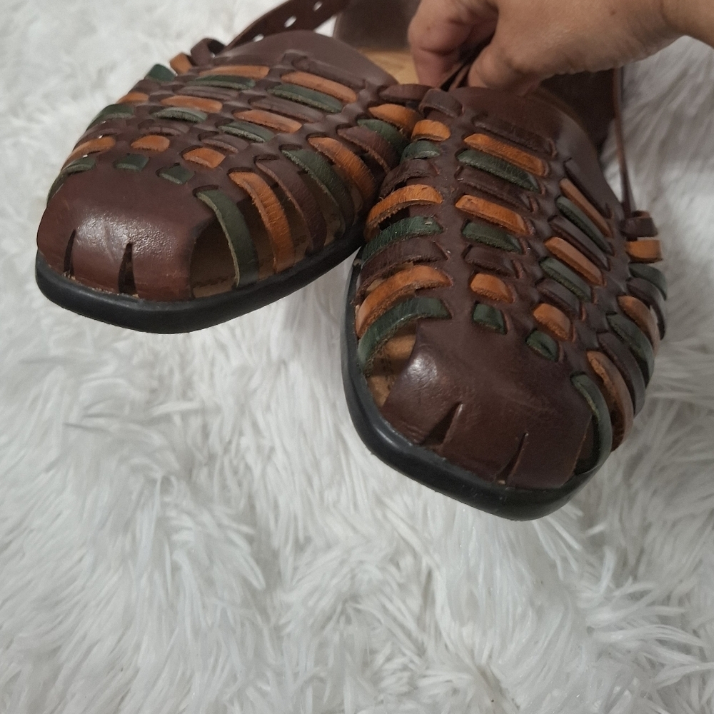 Basic Editions Brown and Green Sandals with Woven Design - Picture 7 of 12